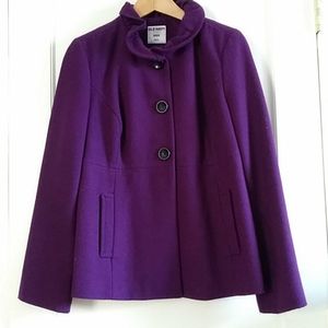 Like new women's coat.